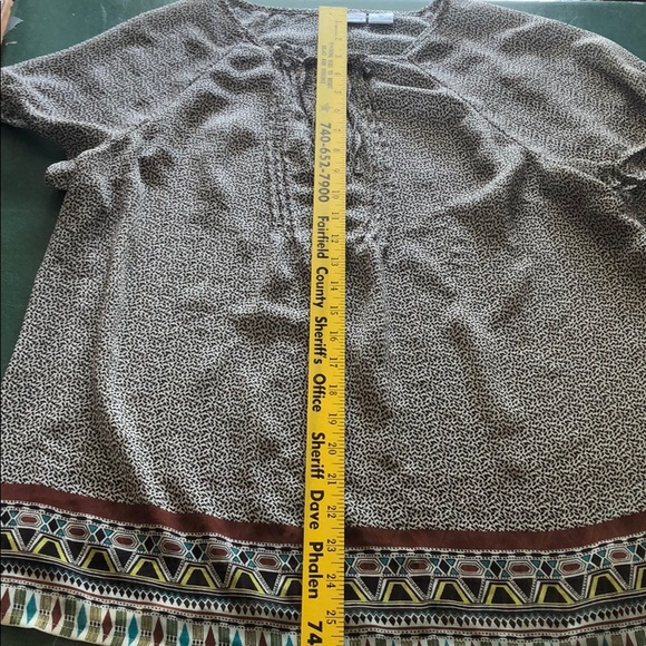 GUC short sleeved Liz Claiborne blouse - XL - Picture 3 of 5